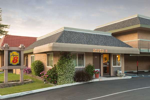 Exterior view - Super 8 Motel Martinez
