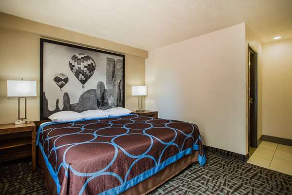  - Super 8 Hotel Flagstaff - I-40, Exit 201