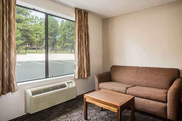  - Super 8 Hotel Flagstaff - I-40, Exit 201