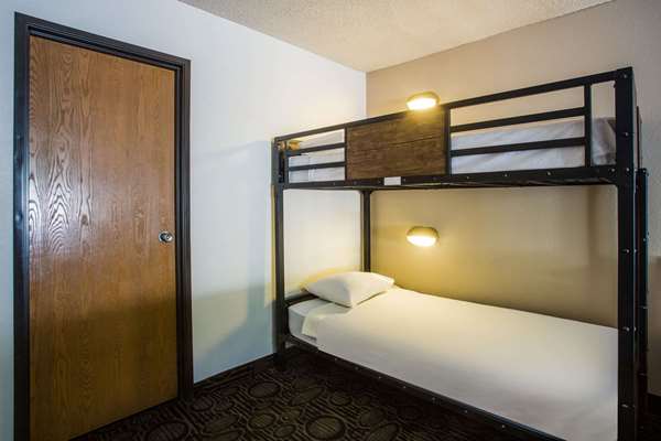  - Super 8 Hotel Flagstaff - I-40, Exit 201