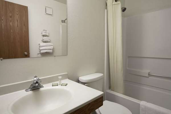  - Super 8 Motel Arcata