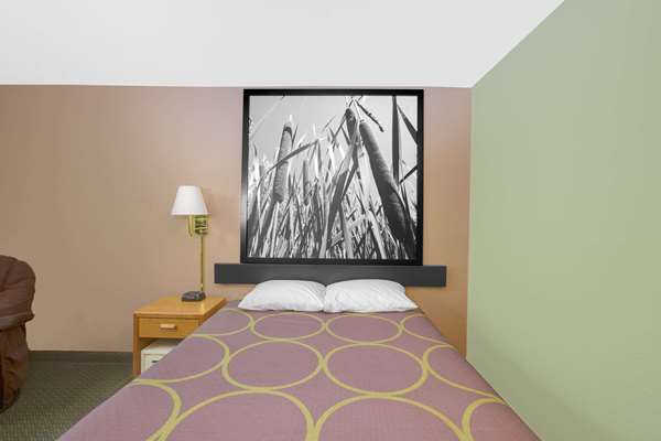  - Super 8 Hotel Worthington - I-90, Exit 42