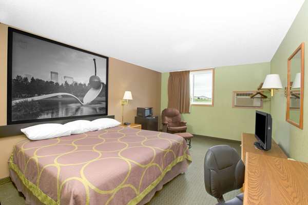  - Super 8 Hotel Worthington - I-90, Exit 42