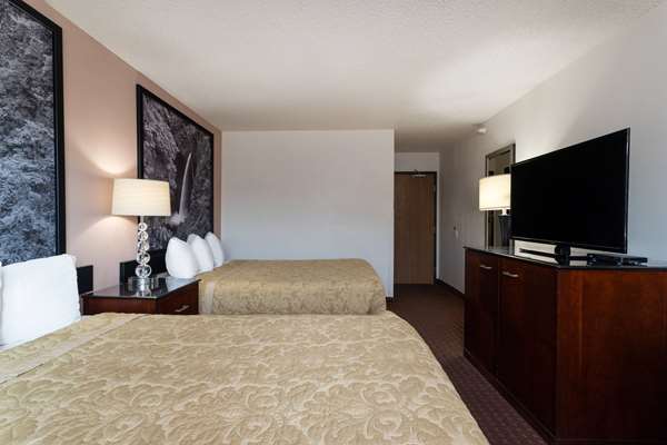  - Super 8 Hotel Pendleton - I-84, Exit 210