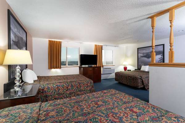  - Super 8 Hotel Pendleton - I-84, Exit 210