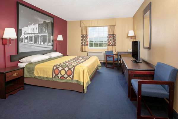 Suite - Super 8 Motel Vinita