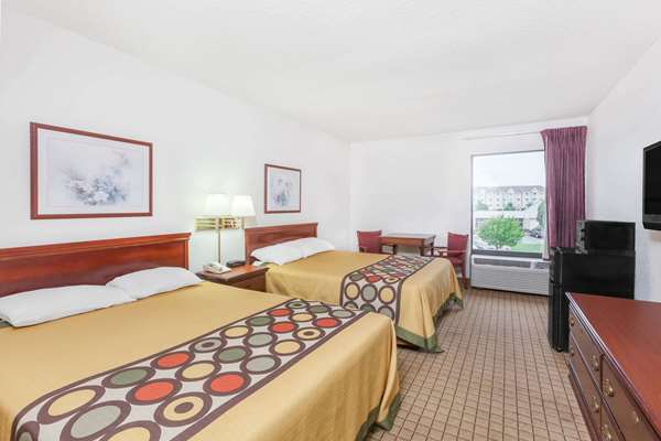  - Super 8 Motel Conway - I-40, Exit 125