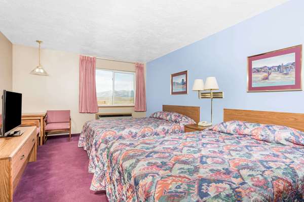  - Super 8 Hotel Beaver - I-15, Exit 112