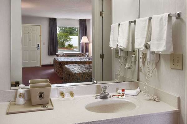  - Super 8 Motel Richburg