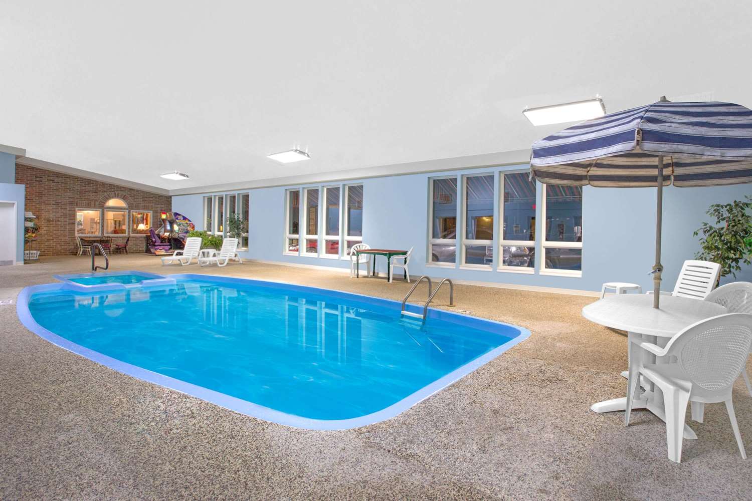 Super 8 Hotel Bethany, MO See Discounts