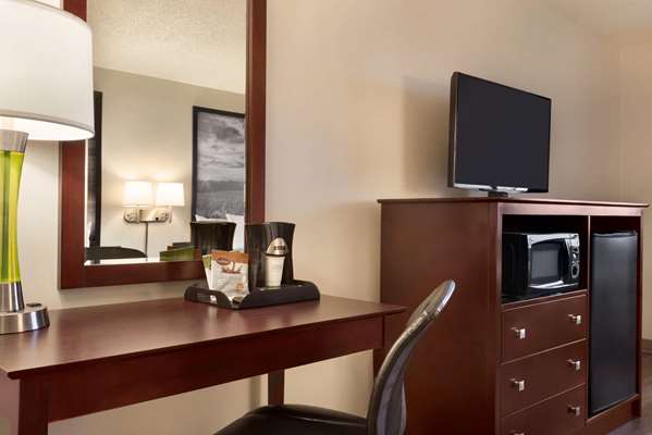  - Super 8 Hotel Bethany