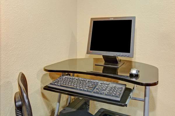 Conference Area - Super 8 Motel Shawnee - I-40, Exit 186