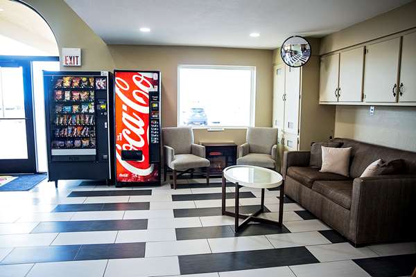  - Super 8 Hotel Holbrook - I-40, Exit 286