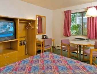  - Super 8 Hotel Fairbanks