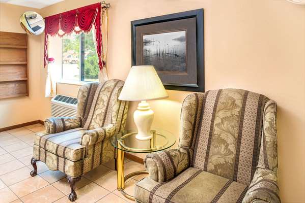  - Super 8 Motel Blair