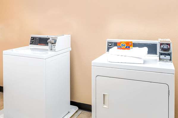  - Super 8 Motel Blair