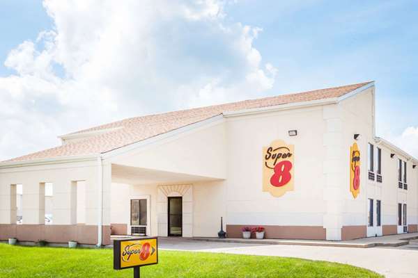 Exterior view - Super 8 Motel Lincoln