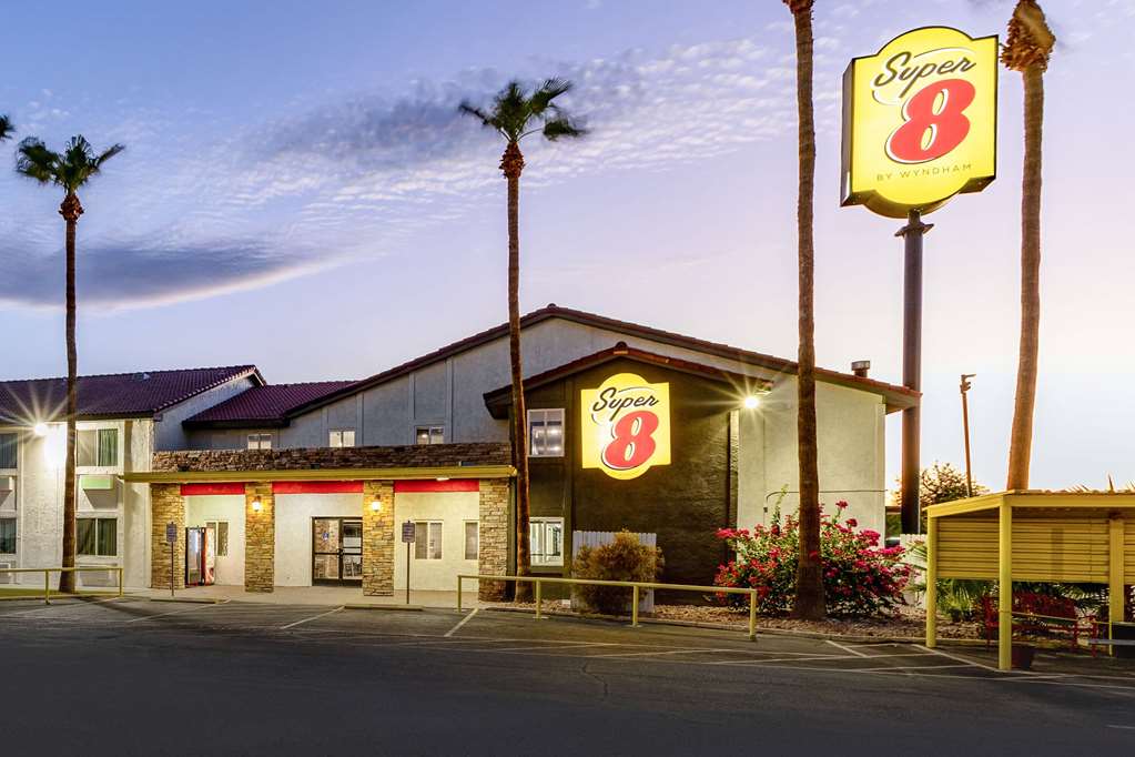 Super 8 Goodyear/Phoenix Area