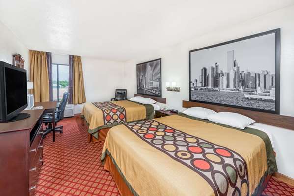  - Super 8 Hotel Marshall - I-70, Exit 147