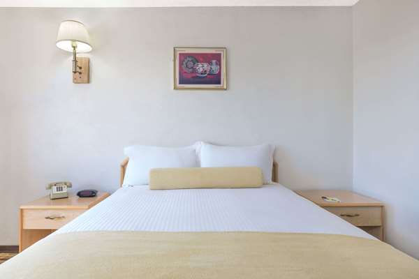  - Super 8 Hotel Lake Havasu City