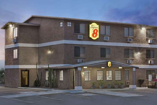 Exterior view - Super 8 Hotel Lake Havasu City