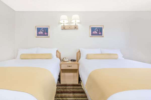  - Super 8 Hotel Lake Havasu City