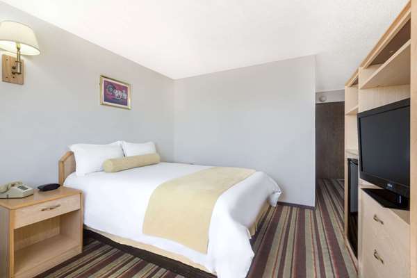  - Super 8 Hotel Lake Havasu City