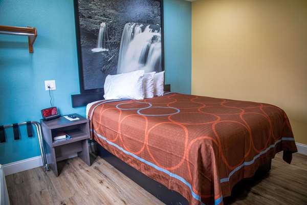  - Super 8 Hotel Mountain Home