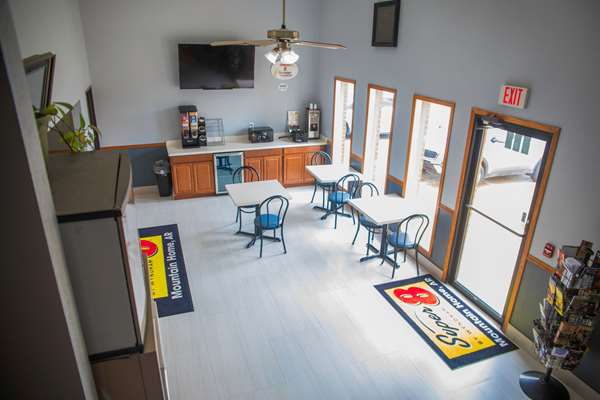  - Super 8 Hotel Mountain Home