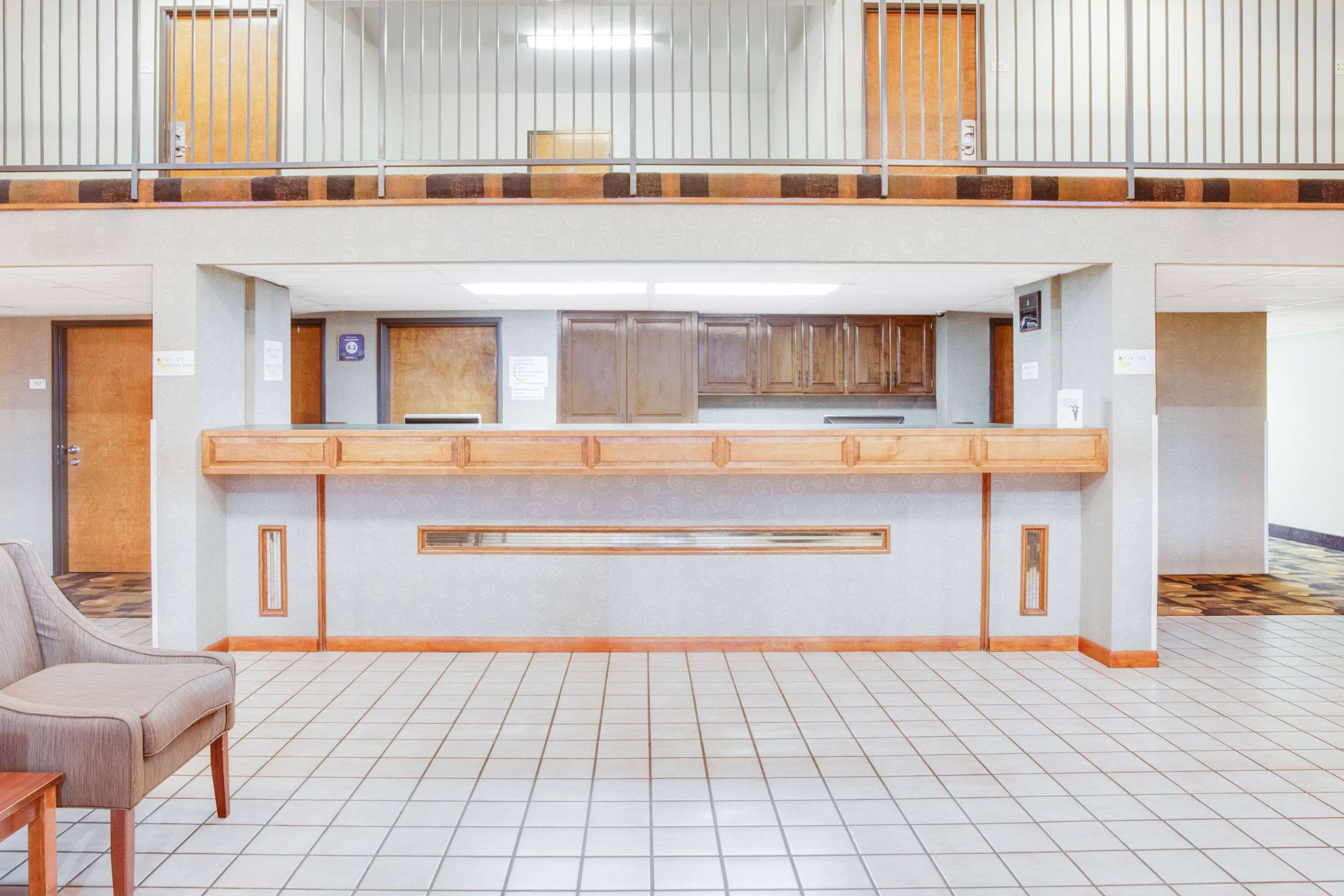 Lobby | Super 8 by Wyndham Morrilton