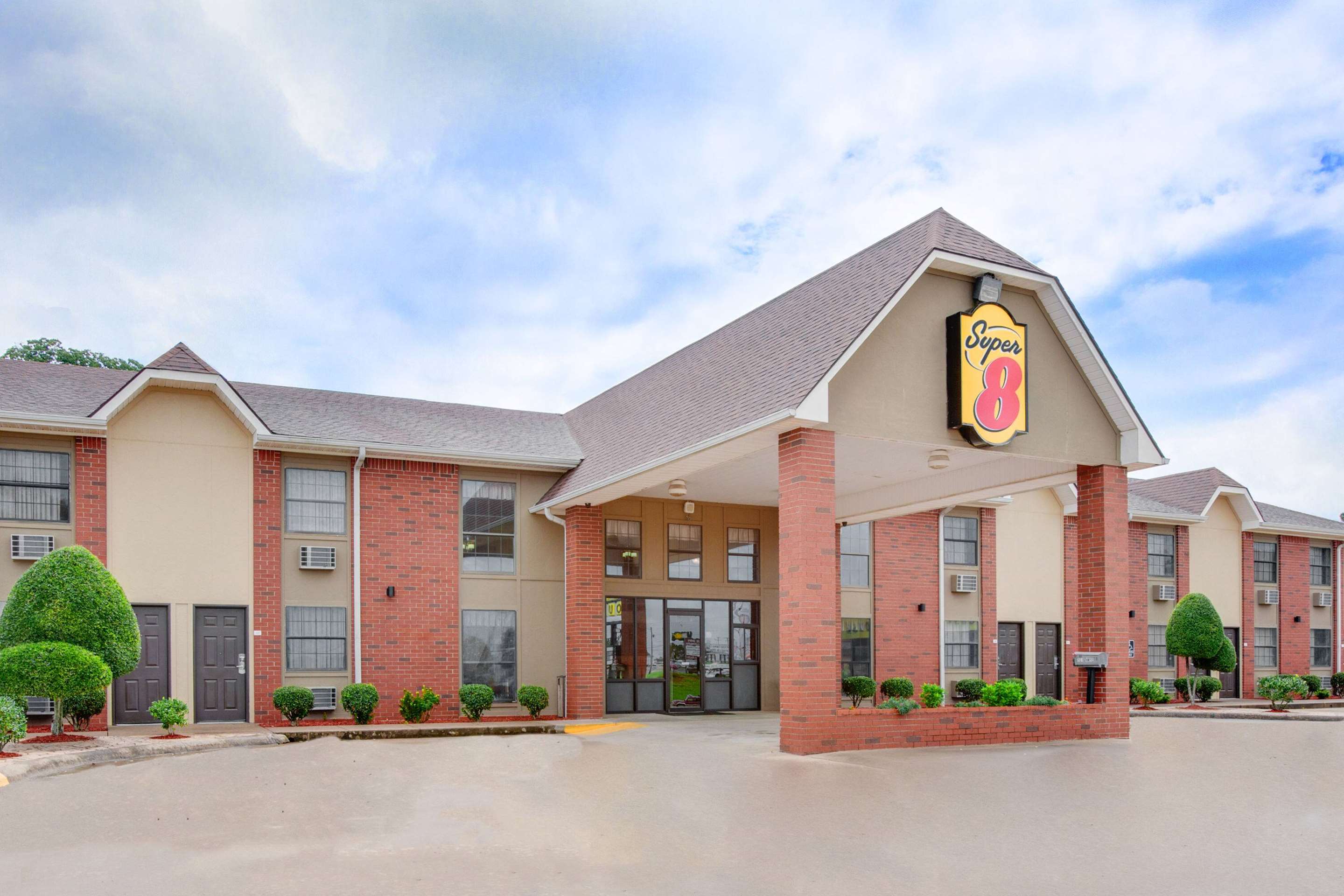 Exterior | Super 8 by Wyndham Morrilton