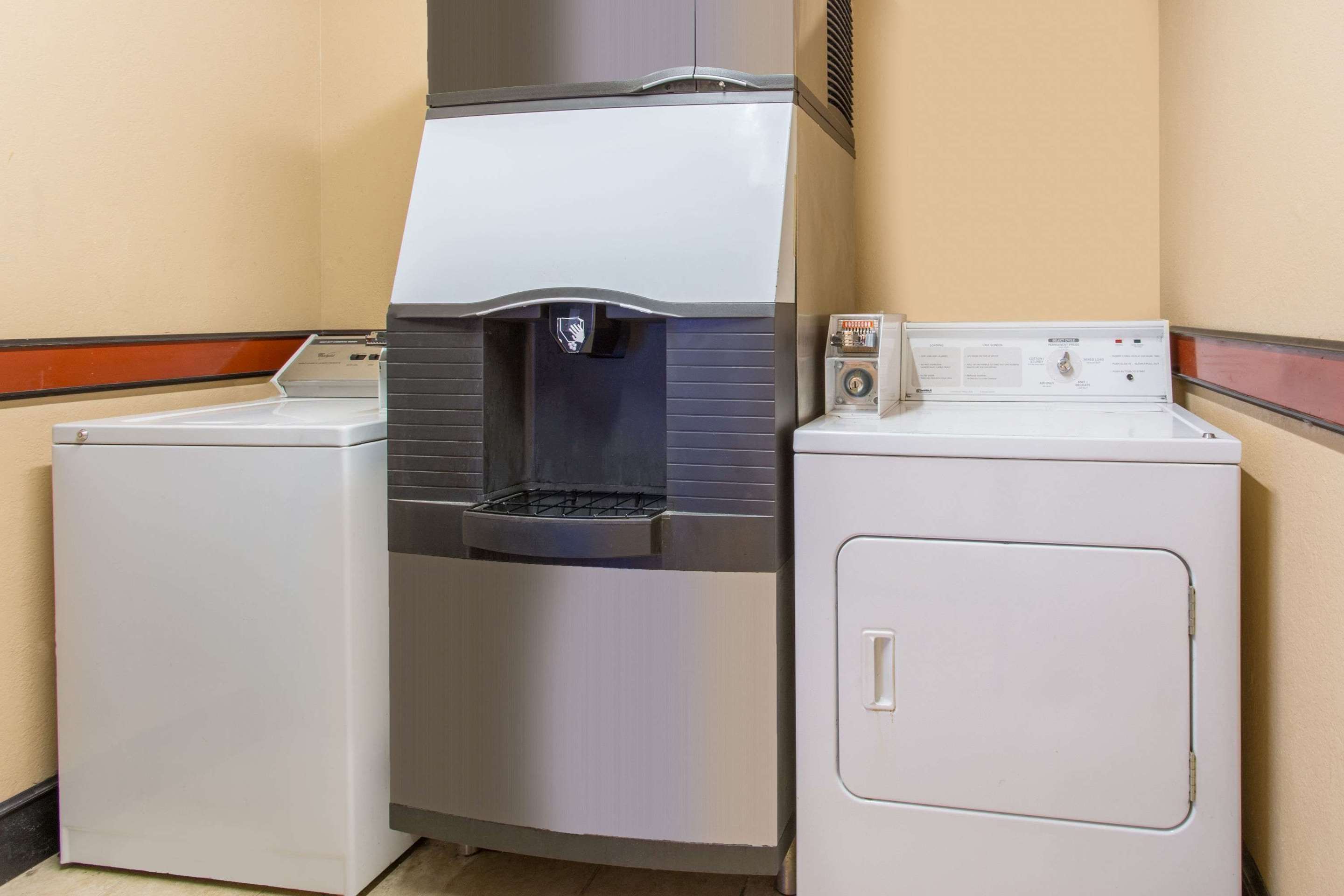 Laundry | Super 8 by Wyndham Texarkana AR