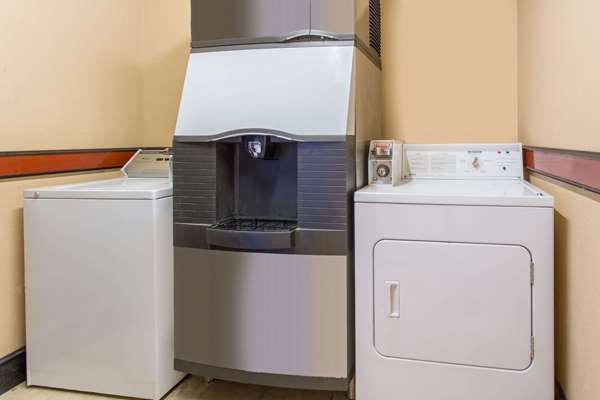 Amenities - Super 8 Hotel Texarkana - I-30, Exit 223