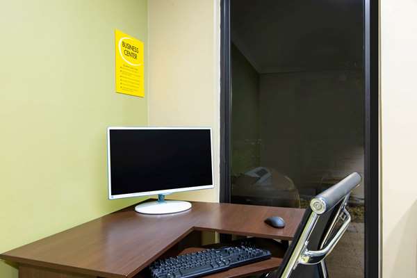 Conference Area - Super 8 Motel Malvern - I-30, Exit 98