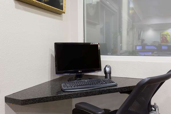 Conference Area - Super 8 Motel Fortuna