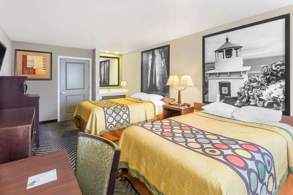  - Super 8 Motel Fortuna