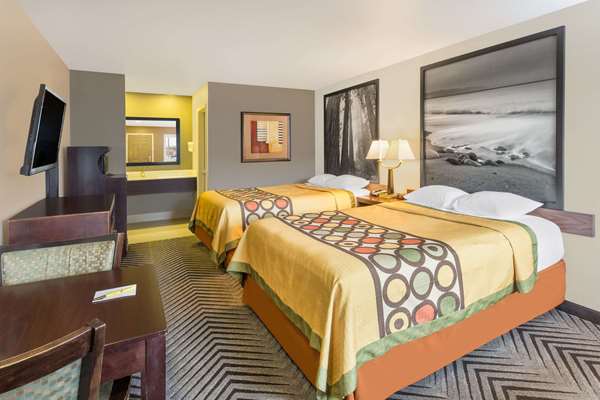  - Super 8 Motel Fortuna