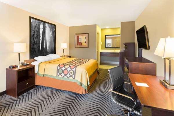  - Super 8 Motel Fortuna