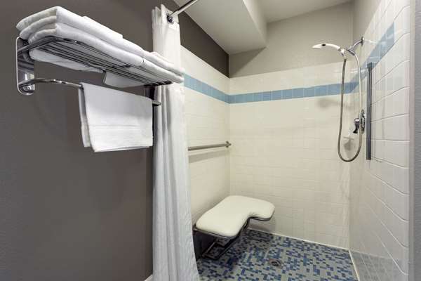  - Super 8 Motel Fortuna