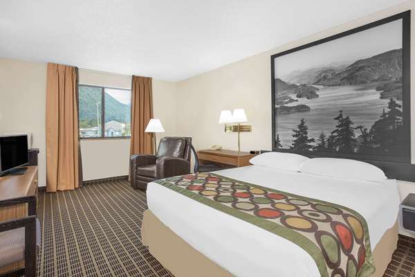  - Super 8 Hotel Sitka