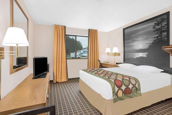  - Super 8 Hotel Sitka