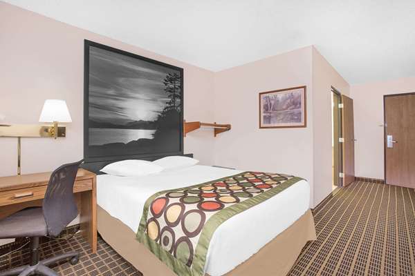  - Super 8 Hotel Sitka