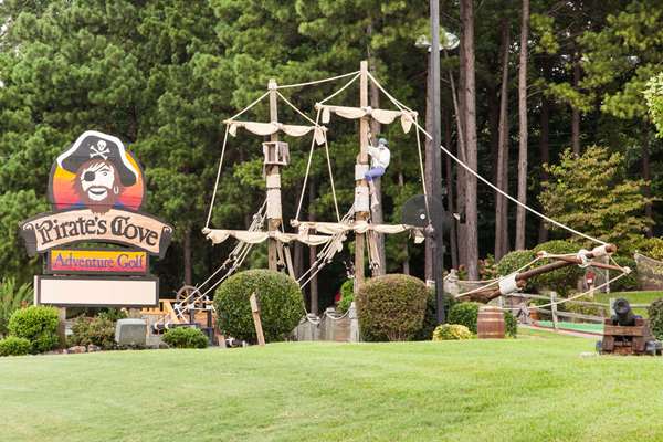  - Super 8 Hotel Hot Springs