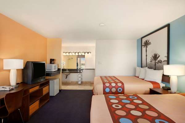  - Super 8 Motel Indio