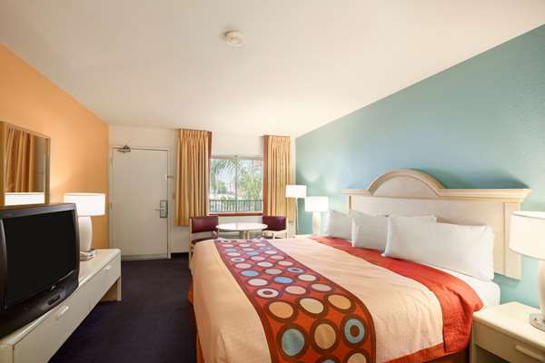  - Super 8 Motel Indio