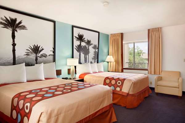  - Super 8 Motel Indio