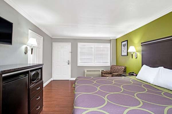  - Super 8 Motel LAX Airport Inglewood