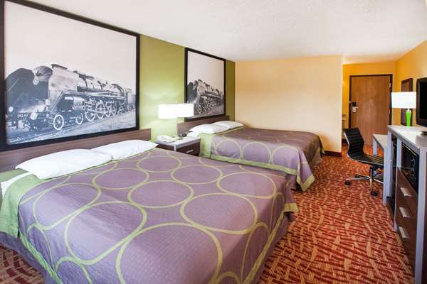  - Super 8 Hotel Van Buren - I-40, Exit 5