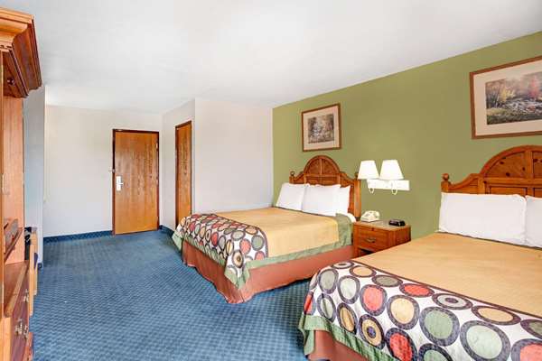  - Super 8 Hotel West Memphis - I-40, Exit 280 & I-55, Exit 4