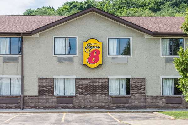 Exterior view - Super 8 Hotel Delmont